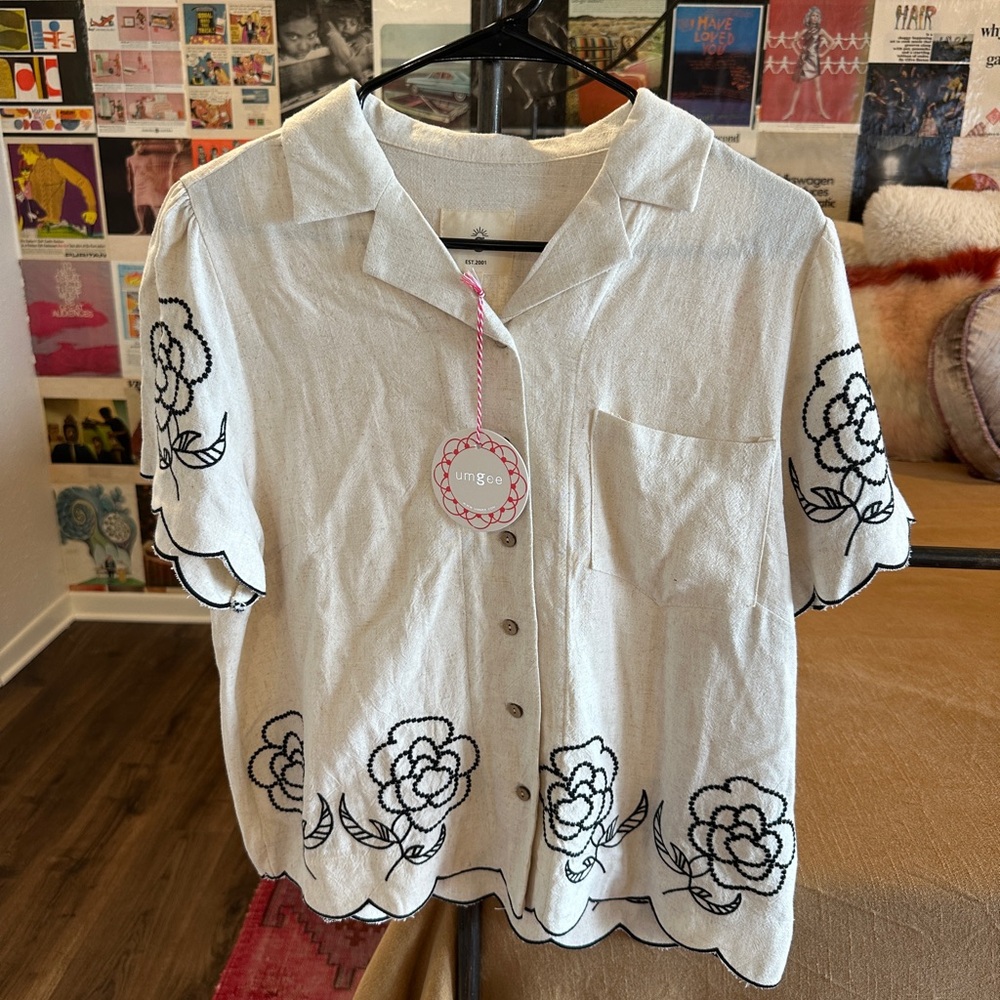 Umgee Cream Floral Embroidered Shirt